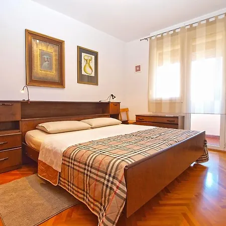 Apartment Kamenjak 1286 Пула