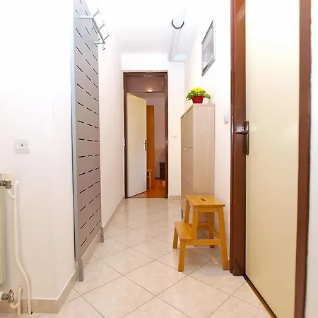 Apartment Kamenjak 1286 Пула